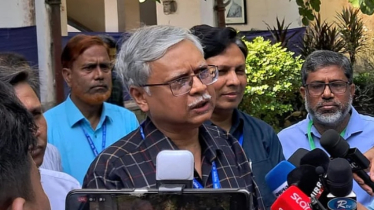 ঘষাঘষি না করে শুকানোর সময় দেন, কালি উঠবে না ইনশাআল্লাহ: রাবি উপাচার্য