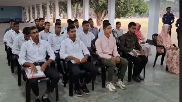 জয়পুরহাটে ১২০ টাকা খরচে পুলিশে চাকরি পেলেন ১৩ জন তরুণ-তরুণী