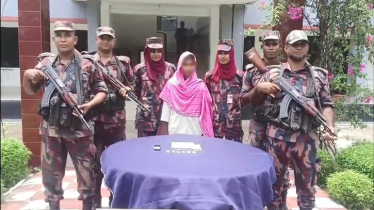 ভারতে পাচারকালে ৬ পিছ স্বর্ণের বারসহ নারী চোরাকারবারী আটক