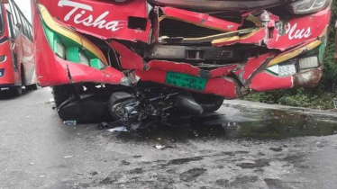 গজারিয়ায় বাসের ধাক্কায় দুই মোটরসাইকেল আরোহী নিহত 