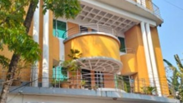 বৈরি আবহাওয়ায় আইজিপির পৈতৃক বাড়িতে চুরি