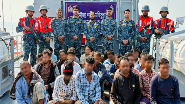 মিয়ানমারে পাচারকালে সিমেন্ট বোঝাই দুই বোটসহ ২৩ জন আটক