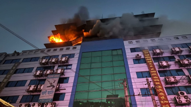 জিরো পয়েন্টের খদ্দর বাজার মার্কেটে আগুন