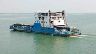 ৭ ঘণ্টা পর দৌলতদিয়া-পাটুরিয়া নৌরুটে ফেরি চলাচল শুরু