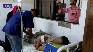 কক্সবাজারে বিস্ফোরণে দগ্ধ ৬ জন চমেক বার্ন ইউনিটে ভর্তি