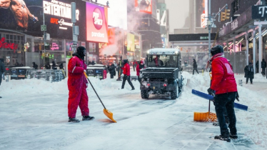 যুক্তরাষ্ট্রে ভয়াবহ তুষারঝড়; নিহত বেড়ে ১৭, বিদ্যুৎহীন লাখো মানুষ