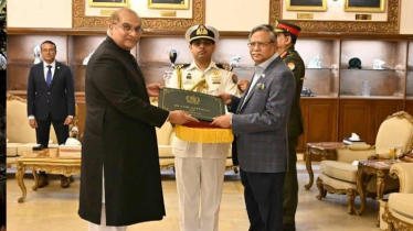 রাষ্ট্রপতির কাছে পরিচয়পত্র পেশ করলেন পাকিস্তানের হাইকমিশনার