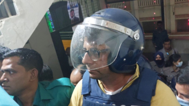 দুর্নীতির মামলায় জামিন মেলেনি সাংবাদিক আনিস আলমগীরের