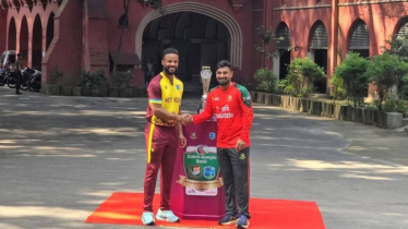 ঐতিহাসিক রেলওয়ে ভবনের সামনে টি-২০ সিরিজের ট্রফি উন্মোচন  ঐতিহাসিক রেলওয়ে ভবনের সামনে টি-২০ সিরিজের ট্রফি উন্মোচন