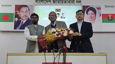 ফুলেল শুভেচ্ছায় বিএনপিতে যোগ দিলেন গণঅধিকার পরিষদের রাশেদ খাঁন