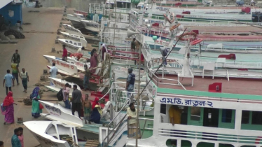 বৈরী আবহাওয়ার কারণে বরিশালের অভ্যন্তরীণ রুটে লঞ্চ বন্ধ