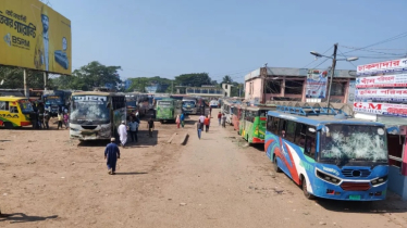 বরিশাল থেকে সব রুটে বাস চলাচল বন্ধ, ভোগান্তিতে যাত্রীরা