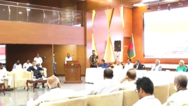 রাজনৈতিক দলগুলোর সঙ্গে বৈঠকে বসেছেন প্রধান উপদেষ্টা