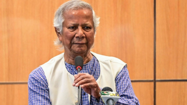 তিন বাহিনীপ্রধানের সঙ্গে প্রধান উপদেষ্টার বৈঠক
