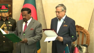 স্পিকার-ডেপুটি স্পিকারকে শপথবাক্য পাঠ করালেন রাষ্ট্রপতি