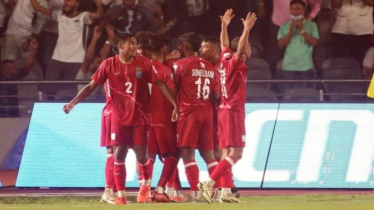 তিন গোল শোধ করেও শেষ মুহূর্তে হারলো বাংলাদেশ