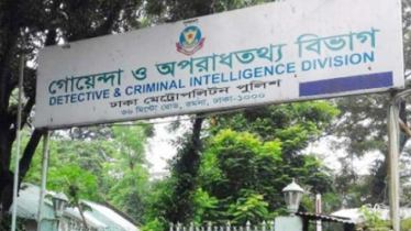 রাজধানীতে মাদক ব্যবসায়ীদের গুলিতে দুই পুলিশ সদস্য আহত, আটক ৩