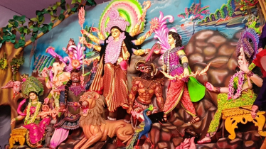 আজ দেবীর বোধন, কাল মহাষষ্ঠী