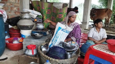 চরম অনিশ্চয়তায় সময় কাটছে ফুলগাজী-পরশুরামের মানুষের, প্লাবিত ৯৮টি গ্রাম