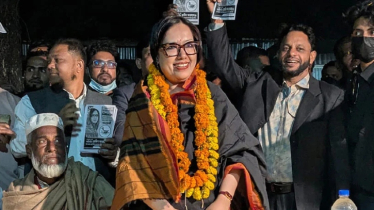 ৩০০ এমপির বিরুদ্ধে একা লড়াই করার মার্কা হাঁস: রুমিন ফারহানা