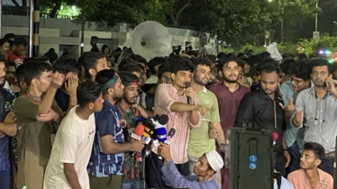 দাবি মেনে নেওয়ার আশ্বাসে আন্দোলন প্রত্যাহার জবি শিক্ষার্থীদের