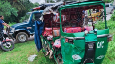 গাজীপুরে বাস-সিএনজি সংঘর্ষে প্রাণ গেলো মা-ছেলেসহ ৩ জনের