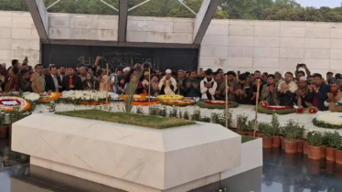 খালেদা জিয়ার সমাধিতে আজও মানুষের ঢল
