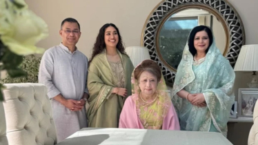 চার মাস উন্নত চিকিৎসার পর আগামীকাল দেশে ফিরছেন বেগম খালেদা জিয়া