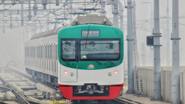 রাতে সাময়িক বন্ধের পর স্বাভাবিক মেট্রোরেল চলাচল  রাতে সাময়িক বন্ধের পর স্বাভাবিক মেট্রোরেল চলাচল