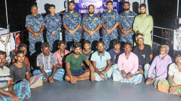 ৩ দিন ধরে সাগরে ভাসতে থাকা ১৩ জেলেকে উদ্ধার করলো নৌবাহিনী