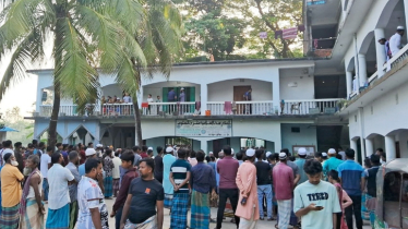 ক্রিকেট খেলা নিয়ে তর্কের জেরে মাদরাসাছাত্রকে গলা কেটে হত্যা ক্রিকেট খেলা নিয়ে তর্কের জেরে মাদরাসাছাত্রকে গলা কেটে হত্যা