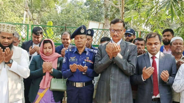 শহীদ আবু সাঈদের কবর জিয়ারত করলেন পররাষ্ট্র উপদেষ্টা