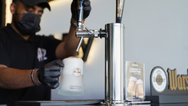 সৌদিতে চালু হচ্ছে আরও দুইটি মদের দোকান সৌদিতে চালু হচ্ছে আরও দুইটি মদের দোকান