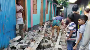 রূপগঞ্জে ভূমিকম্পে দেয়াল ধসে এক শিশুর মৃত্যু, আহত ২