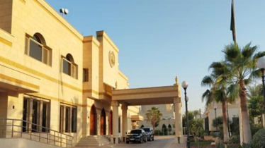 সৌদিতে হলরুম ভাড়া করে নির্বাচনী সভা, কয়েকজন বাংলাদেশি আটক