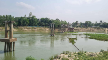 ৫ বছরেও শেষ হয়নি ব্রিজ নির্মাণ, লাপাত্তা ঠিকাদার