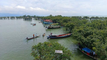 হাউজবোট নিয়ে টাঙ্গুয়ার হাওরে যেতে পারবেন না পর্যটকরা