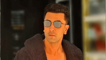 গরুর মাংস খেয়ে কটাক্ষের শিকার হয়েছিলেন রণবীর কাপুর!