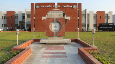 ঢাকা কেন্দ্রীয় কারাগারের কয়েদিদের জন্য ৮টি গরু ও ১০টি খাসি জবাই