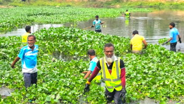 পবিত্র রমজানেও বিরতিহীনভাবে চলছে বিএনপির উত্তরার লেক পরিষ্কার কার্যক্রম