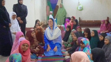 মাদ্রাসার শিক্ষার্থীদের জন্য ১ মাসের ইফতার-সেহরির ব্যবস্থা করলেন জাইমা রহমান মাদ্রাসার শিক্ষার্থীদের জন্য ১ মাসের ইফতার-সেহরির ব্যবস্থা করলেন জাইমা রহমান