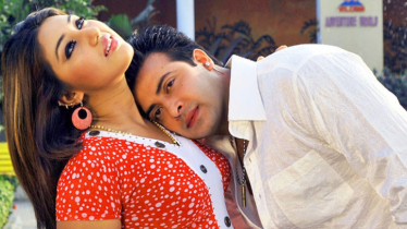 শাকিব খানকে নিয়ে ভালোবাসা দিবসের কোনো স্মৃতি নেই অপু বিশ্বাসের!