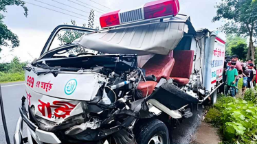 প্রবাসী ভাইয়ের কফিন নিয়ে বাড়ি ফেরার পথে আরও ২ ভাই নিহত