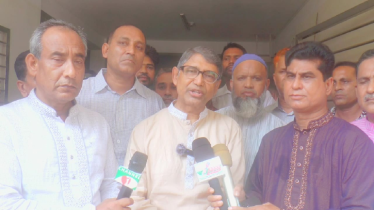 আমরা অতি দ্রুত গণতন্ত্রে ফিরতে চাই: আহমেদ আযম খান