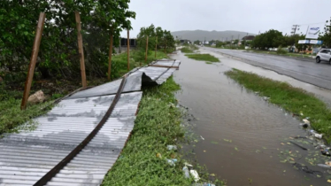 মেলিসার আঘাতে বিপর্যস্ত জ্যামাইকা, ১৭৪ বছরের ভয়াবহ ঝড়ে নিহত ৭ মেলিসার আঘাতে বিপর্যস্ত জ্যামাইকা, ১৭৪ বছরের ভয়াবহ ঝড়ে নিহত ৭