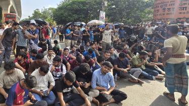 নতুন কর্মসূচি ঘোষণা করে ৫ ঘণ্টা পর শাহবাগ ছাড়লেন বুয়েটের শিক্ষার্থীরা