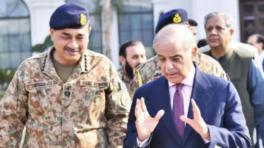 হঠাৎ সেনাসদরে হাজির পাকিস্তানের প্রধানমন্ত্রী, দিলেন কড়া হুঁশিয়ারী