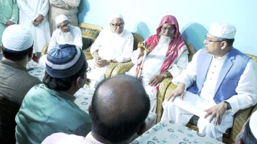 হাটহাজারী মাদ্রাসায় নজরুল ইসলাম খান ও সালাহউদ্দীন