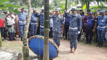 মাইলস্টোন শিক্ষার্থী ফাতেমার কবরে বিমানবাহিনী প্রধানের শ্রদ্ধা