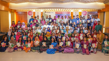 বই পড়ে বিশ্বসাহিত্য কেন্দ্র থেকে পুরস্কার পেলেন রাজধানীর ১১৬ শিক্ষার্থী